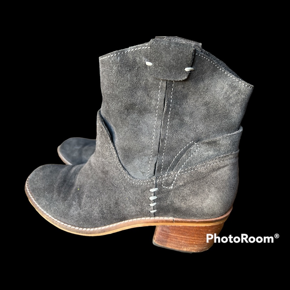 Dolce vita new buck ankle boot